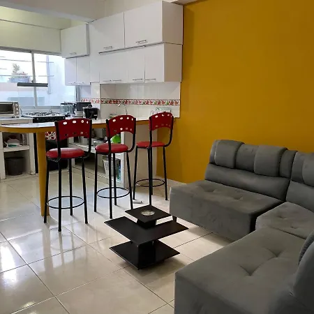 Apartamento Cerca A La Candelaria Y Hospitales Principales De Bogota Exterior photo